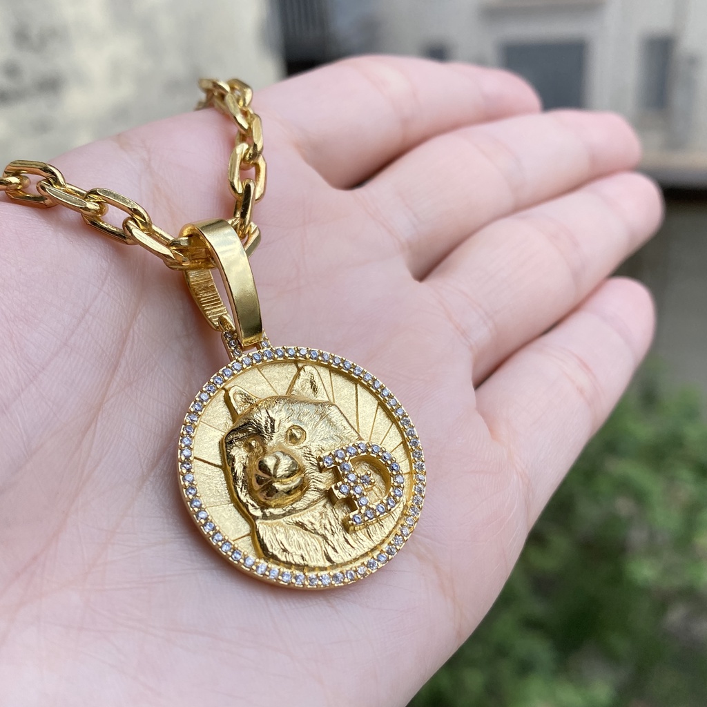 Pingente De Ouro Masculino 24k Dogecoin Cravejado Em Zircônia Banhado